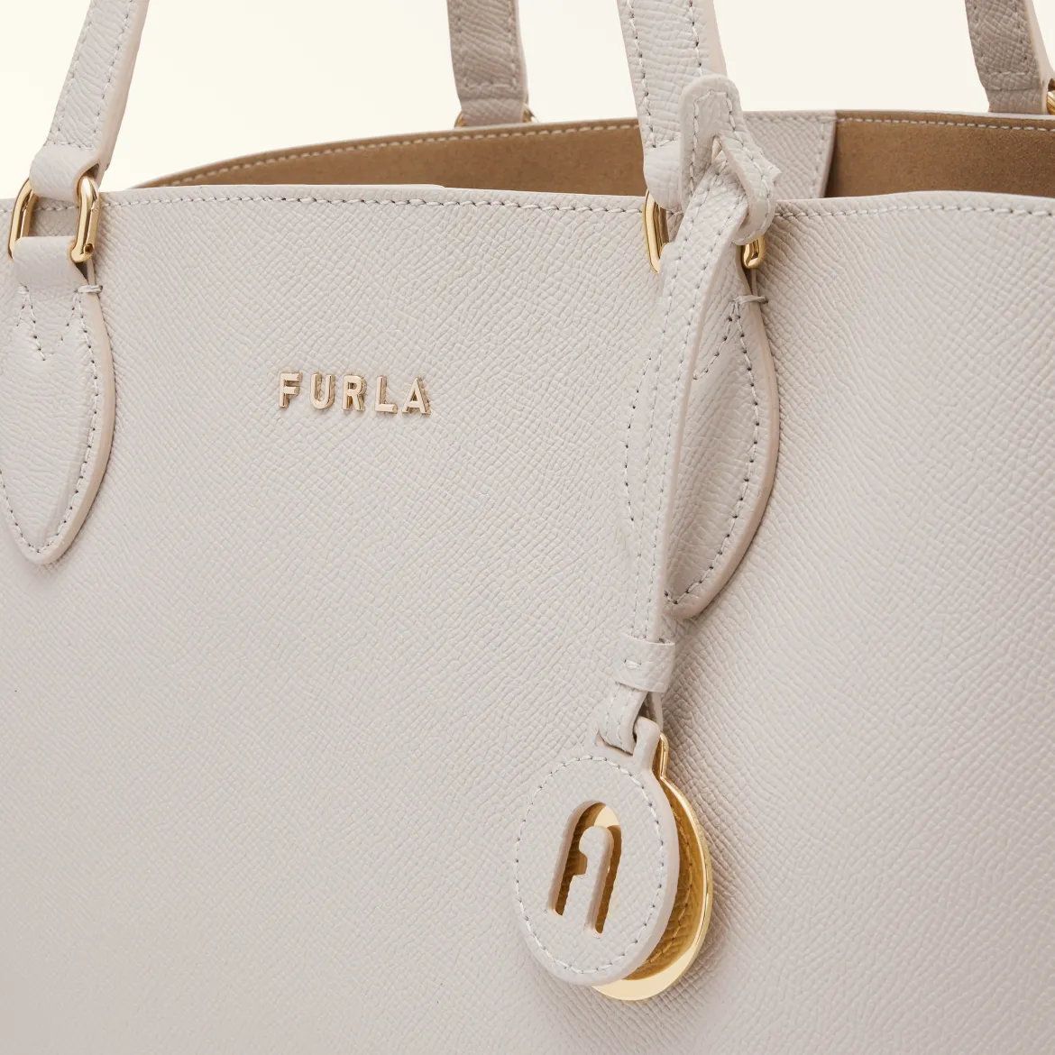 Minerva Borsa Shopping L
